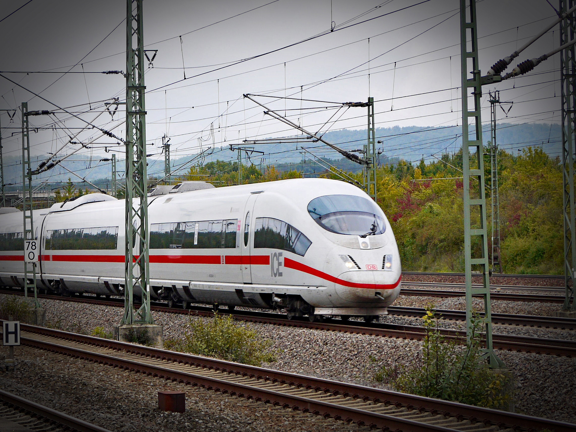 Synthetische Hochleistungsschmierstoffe für Schienenverkehr